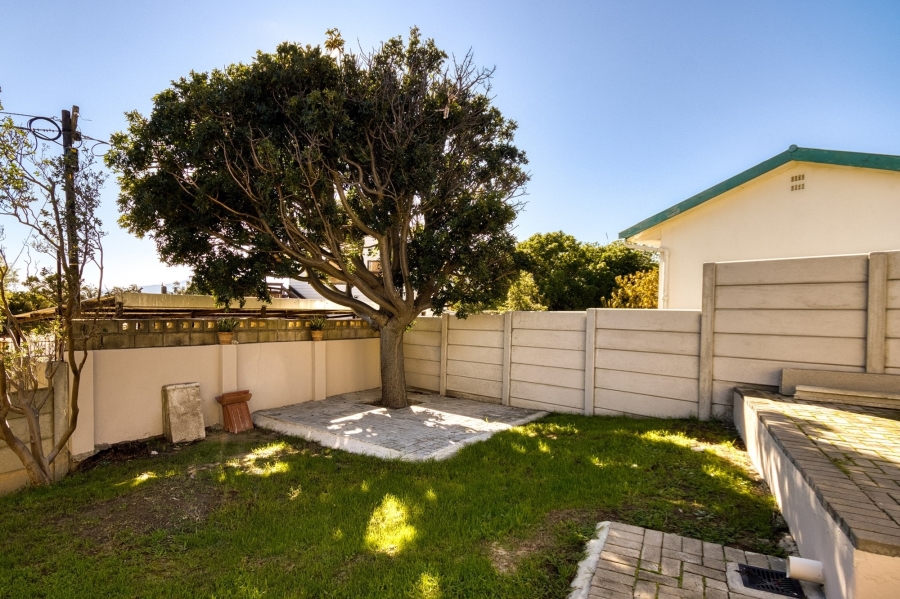 3 Bedroom Property for Sale in Mountainside Western Cape